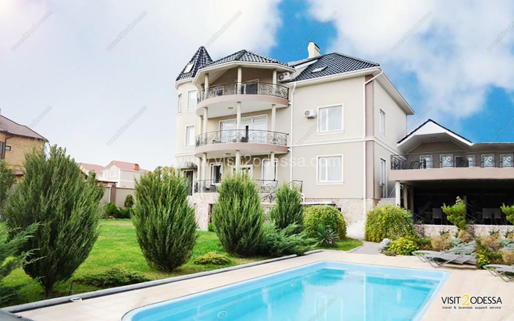 Villa in Odessa Ukraine with a total area of 650 sq.m Rent Odessa villa 3 floors, with the open pool for vacation rental